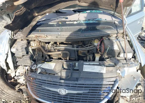 2003 Chrysler Town & Country Limited from USA, damaged, VIN 2C8GP64L53R304533